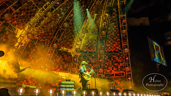 ChrisStapleton-HylanPhotography-PPLCenter-CatCountry96-210956.jpg