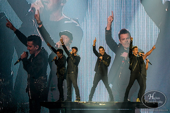 NKOTB-HylanPhotography-PPLCenter-WLEV-212146.jpg