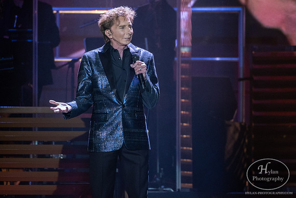BarryManilow-HylanPhotography-WCEC-WLEV-201741.jpg