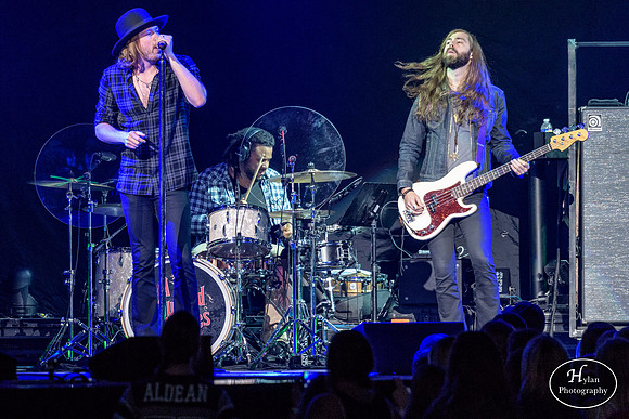 AThousandHorses-HylanPhotography-PPLCenter-CatCountry-01-5.jpg