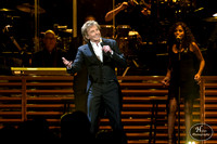 BarryManilow-HylanPhotography-MoheganSunArena-WLEV-01-3.jpg