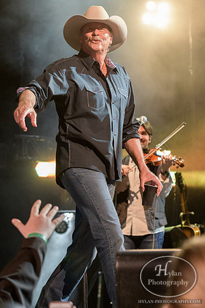 AlanJackson-HylanPhotography-MoheganPa-CatCountry96-204353.jpg