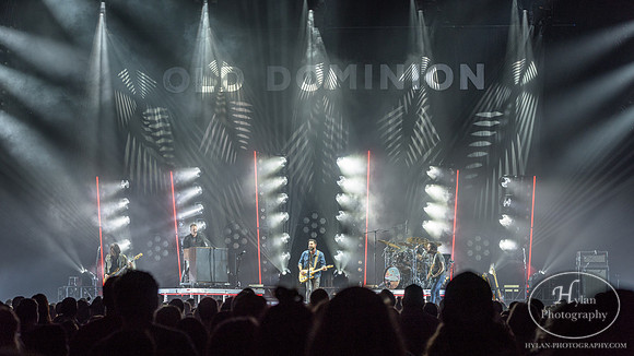OldDominion-HylanPhotography-SantanderArena-CatCountry-193942.jpg
