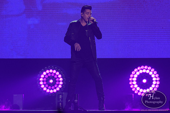 NKOTB-HylanPhotography-PPLCenter-WLEV-2.jpg
