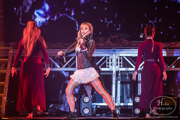 LindseyStirling-HylanPhotography-SandsEventCenter-WLEV-210227.jpg