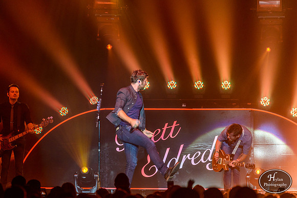 Brett Eldredge