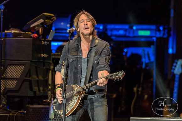 KeithUrban-HylanPhotography-AllentownFair17-CatCountry96-201824.jpg