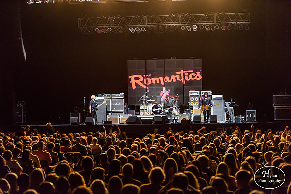 TheRomantics-HylanPhotography-SandsBethlehemEventCenter-WLEV-192400.jpg