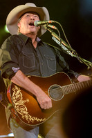 AlanJackson-HylanPhotography-MoheganPa-CatCountry96-4.jpg