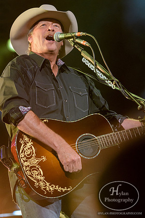 AlanJackson-HylanPhotography-MoheganPa-CatCountry96-4.jpg