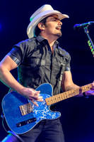 BradPaisley-HylanPhotography-MoheganSunArena-CatCountry-03-2.jpg