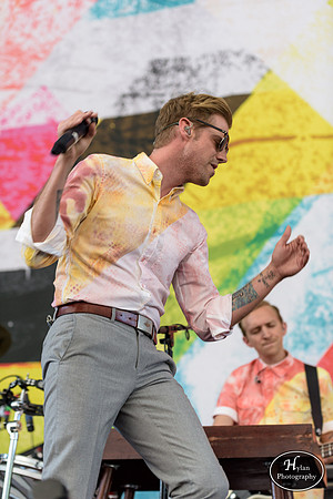 AndrewMcMahon-HylanPhotography-PavilionatMontageMountain-03-2.jpg