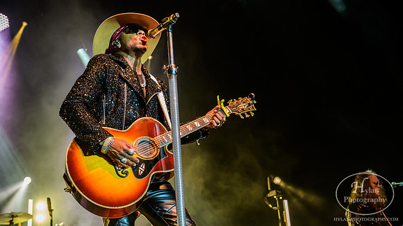 JimmieAllen-WCEC-CatCountry-8161.jpg