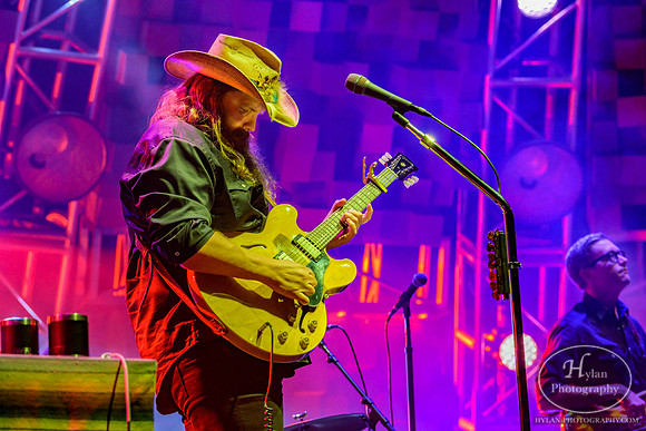 ChrisStapleton-HylanPhotography-PPLCenter-CatCountry96-2-5.jpg