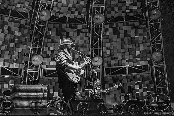 ChrisStapleton-HylanPhotography-PPLCenter-CatCountry96-2-7.jpg