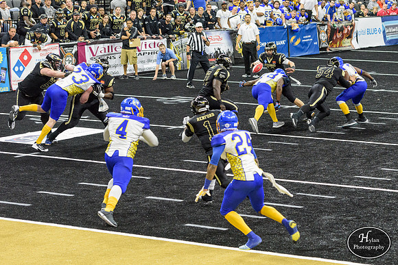 LVSteelhawks_vx_PhilYellowJackets-HylanPhotography-PPLCenter-194522.jpg