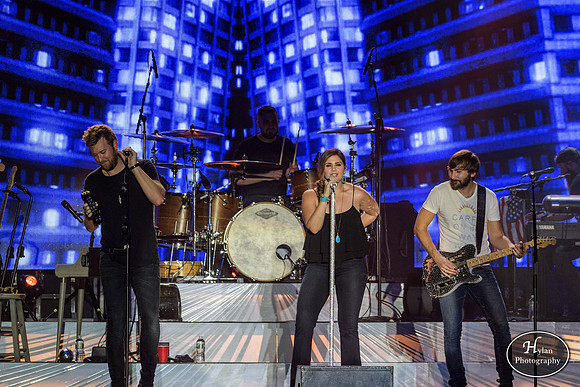 LadyAntebellum-HylanPhotography-Musikfest2016-CatCountry-01.jpg