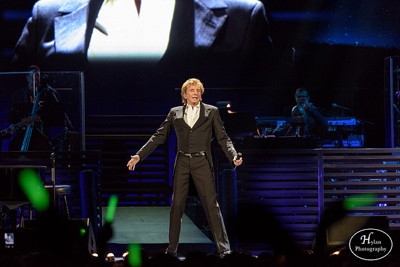 BarryManilow-HylanPhotography-MoheganSunArena-WLEV-203450.jpg