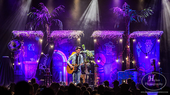 JakeOwen-HylanPhotography-FMKirby-CatCountry96-2-5.jpg