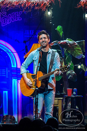 JakeOwen-HylanPhotography-FMKirby-CatCountry96-210924.jpg