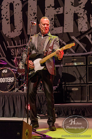 TheHooters-HylanPhotography-LevittPavilion-WLEV-02-3.jpg