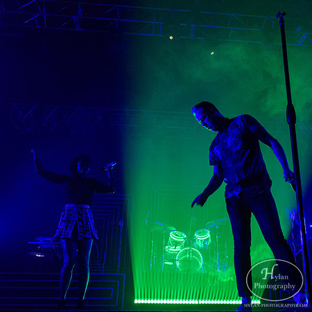 FitzandTheTantrums-HylanPhotography-SandsEventCenter-WLEV-212058.jpg