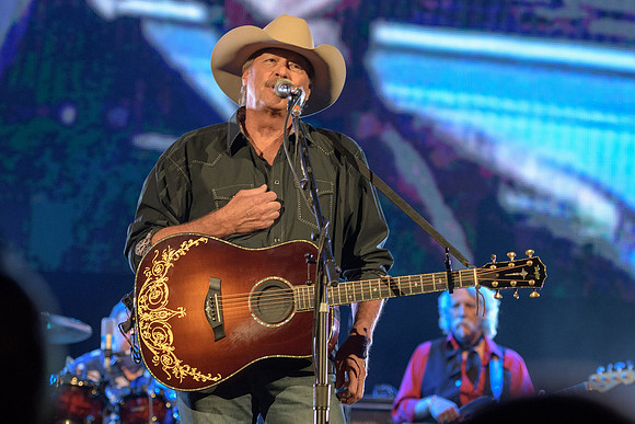 AlanJackson-HylanPhotography-MoheganPa-CatCountry96-3-2.jpg