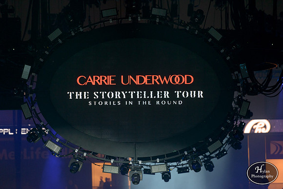 CarrieUnderwood-HylanPhotography-PPLCenter-CatCountry-202852.jpg