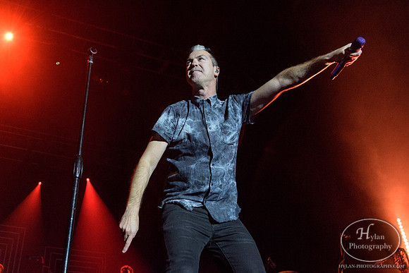 FitzandTheTantrums-HylanPhotography-SandsEventCenter-WLEV-212528.jpg