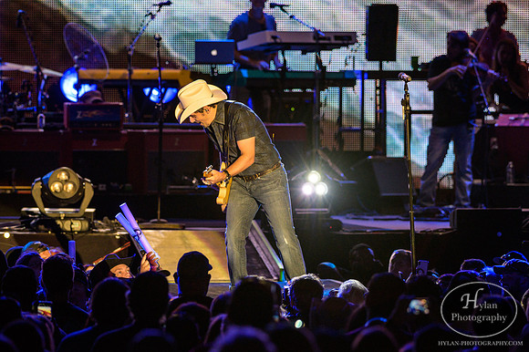 BradPaisley-HylanPhotography-Musikfest2019-WLEV-203800.jpg