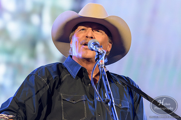 AlanJackson-HylanPhotography-MoheganPa-CatCountry96-205401.jpg