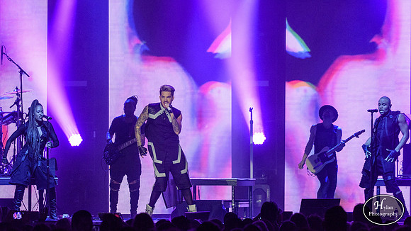 AdamLambert-HylanPhotography-SandsBethlehemEventCenter-WLEV-01-8.jpg