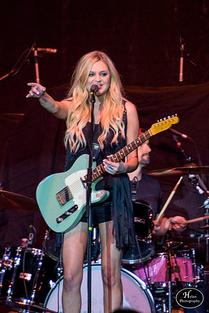 Kelsea Ballerini