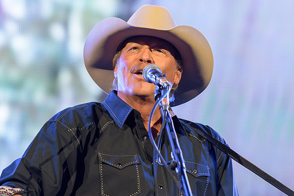 AlanJackson-HylanPhotography-MoheganPa-CatCountry96-205401.jpg
