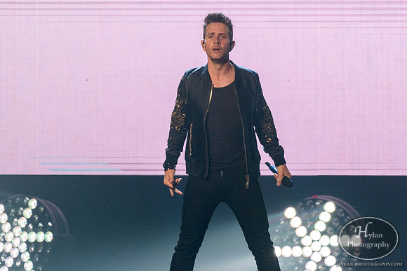 NKOTB-HylanPhotography-PPLCenter-WLEV-212330.jpg