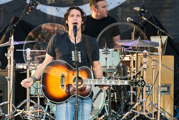 Joe-Nichols-Hylan-Allentown-Fair-2014-12.jpg