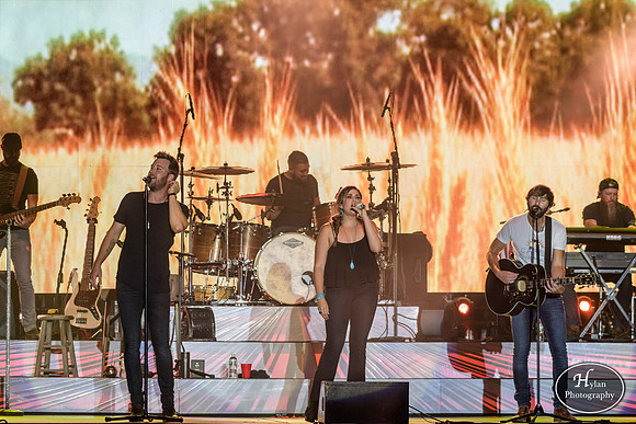 LadyAntebellum-HylanPhotography-Musikfest2016-CatCountry-02-7.jpg