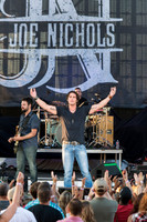 Joe-Nichols-Hylan-Allentown-Fair-2014-16.jpg