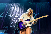 LindsayEll-HylanPhotography-MoheganSunArena-CatCountry-193712.jpg