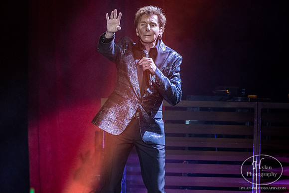 BarryManilow-HylanPhotography-WCEC-WLEV-3-2.jpg