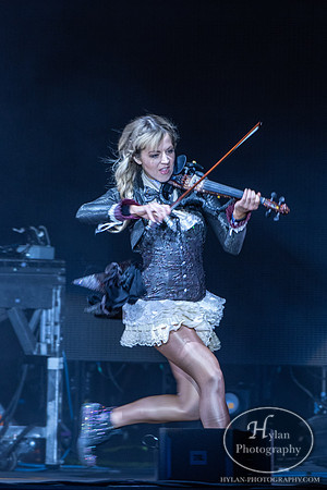 LindseyStirling-HylanPhotography-SandsEventCenter-WLEV-2-3.jpg