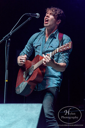 BarnsCourtney-HylanPhotography-SandsEventCenter-WLEV-01-4.jpg