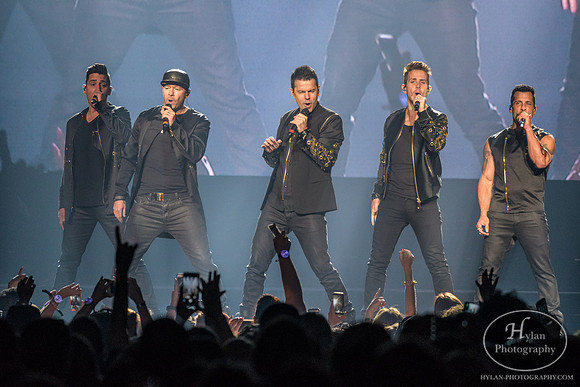 NKOTB-HylanPhotography-PPLCenter-WLEV-2-2.jpg