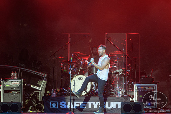 SafetySuit-HylanPhotography-SandsEventCenter-WLEV-01.jpg