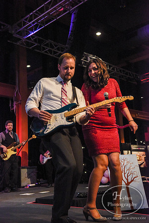 LittlePinkDressParty2016-HylanPhotography-MusikfestCafe-WLEV-193320.jpg