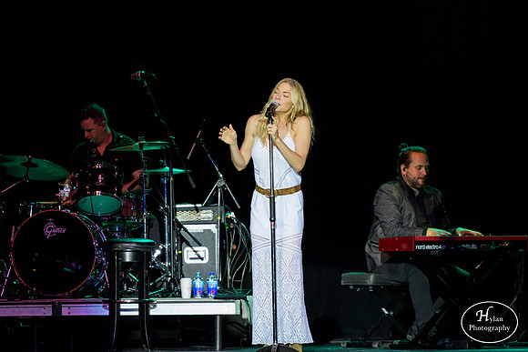 LeAnnRimes-HylanPhotography-SandsBethlehemEventCenter-CatCountry-200424.jpg