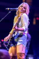 LindsayEll-HylanPhotography-MoheganSunArena-CatCountry-01-2.jpg