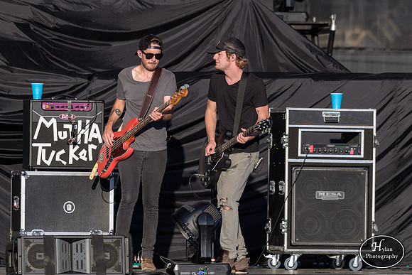 TuckerBeatHard-HylanPhotography-Musikfest2016-CatCountry-02-4.jpg