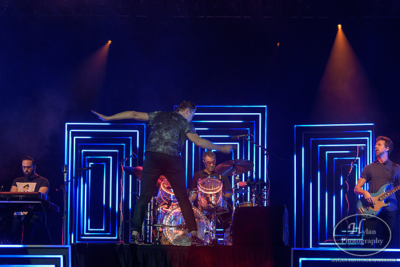 FitzandTheTantrums-HylanPhotography-SandsEventCenter-WLEV-01-6.jpg
