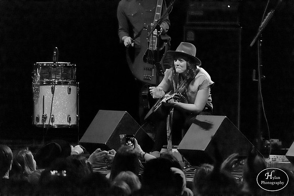 BrandiCarlile-HylanPhotography-SandsBethlehemEventCenter-210904.jpg